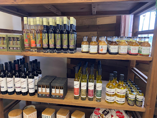 Grocery Store «Red Berry Barn», reviews and photos, 19200 SW Chapman Rd, Sherwood, OR 97140, USA