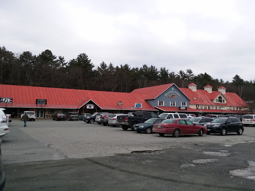 Gift Shop «Quechee Gorge Gifts & Sportswear», reviews and photos, 6053 Woodstock Rd, Quechee, VT 05059, USA