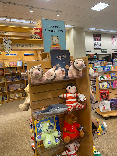 Book Store «Barnes & Noble», reviews and photos, 911 Haddonfield Rd, Cherry Hill, NJ 08002, USA