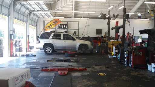 Tire Shop «Tires Plus», reviews and photos, 36003 E Lake Rd S, Palm Harbor, FL 34685, USA
