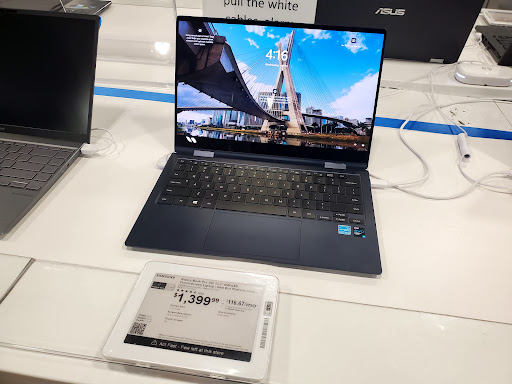 Best Buy image
