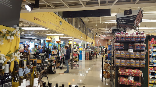 Grocery Store «Quality Food Center», reviews and photos, 1801 N 45th St, Seattle, WA 98103, USA