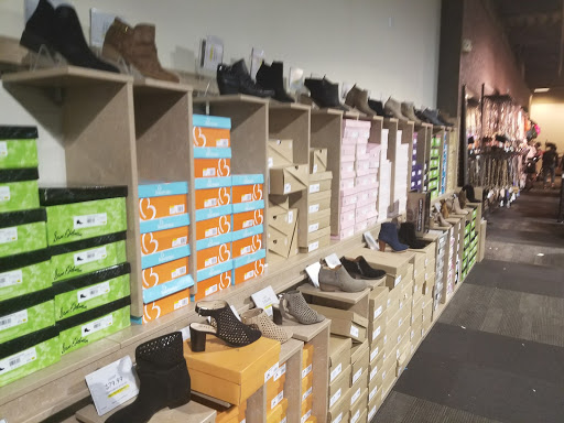 Shoe Store «DSW Designer Shoe Warehouse», reviews and photos, 3721 Palisades Center Dr, West Nyack, NY 10994, USA