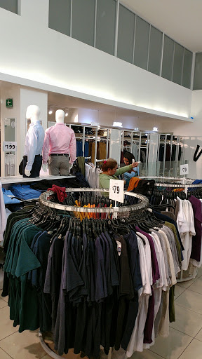 Tiendas para comprar ropa mujer Monterrey