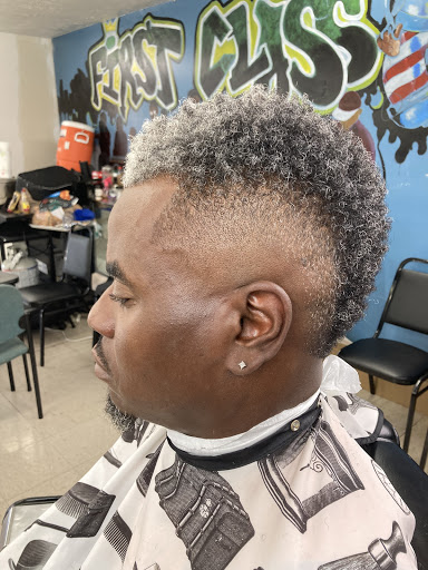 Barber Shop «First Class Barber Shop», reviews and photos, 610 W Trinity Ln, Nashville, TN 37207, USA