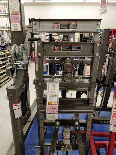 Hardware Store «Harbor Freight Tools», reviews and photos, 6272 Pearl Rd, Parma Heights, OH 44130, USA