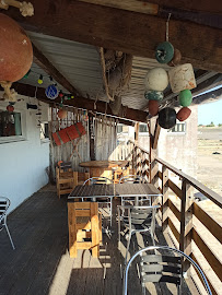 Atmosphère du Bar-restaurant à huîtres Bar à Huîtres Le Møllin par l'huître de la Pointe à Bourcefranc-le-Chapus - n°4