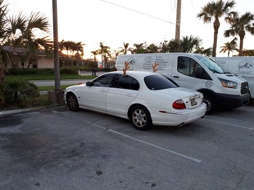 Grocery Store «Seaway Market & Deli», reviews and photos, 1001 Seaway Dr, Fort Pierce, FL 34949, USA