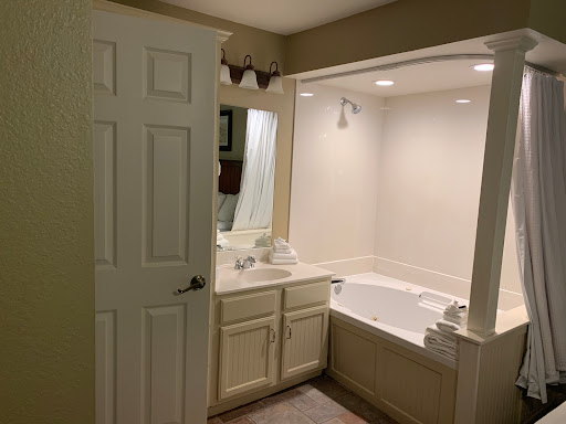 Resort «Apple Mountain Resort & Golf Club», reviews and photos, 901 Rock Ford Creek Rd, Clarkesville, GA 30523, USA