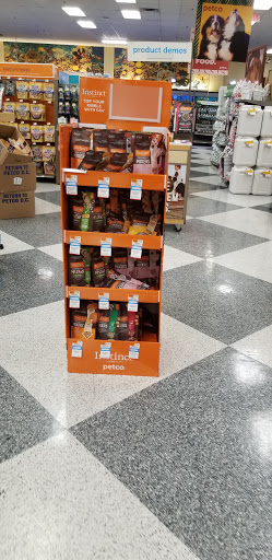 Pet Supply Store «Petco Animal Supplies», reviews and photos, 450 N Rte 17, Paramus, NJ 07652, USA