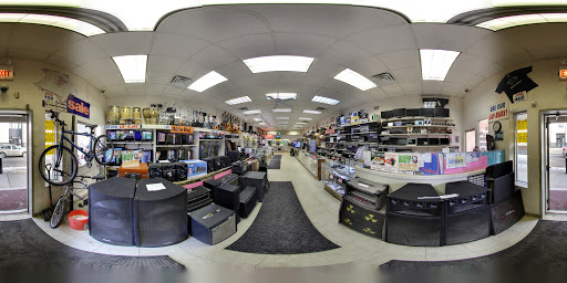 Pawn Shop «Chicago Pawners & Jewelers», reviews and photos, 2405 W Madison St, Chicago, IL 60612, USA