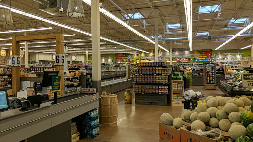 Grocery Store «Fresh Thyme Farmers Market- W. Des Moines», reviews and photos, 2900 University Ave, West Des Moines, IA 50266, USA