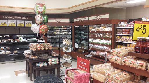 Grocery Store «Kroger», reviews and photos, 2115 E Dorothy Ln, Kettering, OH 45420, USA