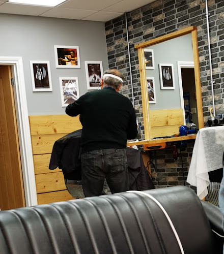 Dante's Barber Lounge - Barber shop
