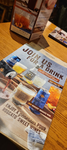 American Restaurant «Cracker Barrel Old Country Store», reviews and photos, 5035 Hinkleville Rd, Paducah, KY 42001, USA