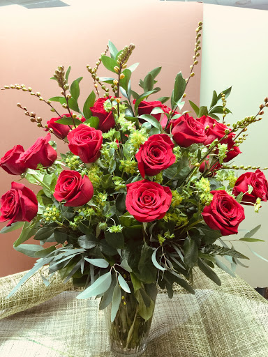 Florist «Rogers Park Florist», reviews and photos, 1415 W Morse Ave, Chicago, IL 60626, USA