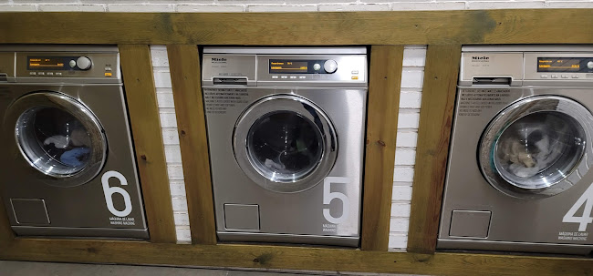 Lavandaria do Infante - Self Service Laundry - Porto