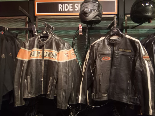 Harley-Davidson Dealer «Peterson’s Miami Beach Harley-Davidson», reviews and photos, 401 Biscayne Blvd, Miami, FL 33132, USA