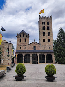 Quiros – Centre d'estètica i massatge Carrer de Berenguer el Vell, 1, 17500 Ripoll, Girona, España