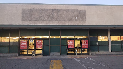Safeway image