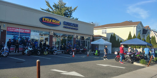 Motorcycle Parts Store «Cycle Gear», reviews and photos, 137 N Broadway, Hicksville, NY 11801, USA
