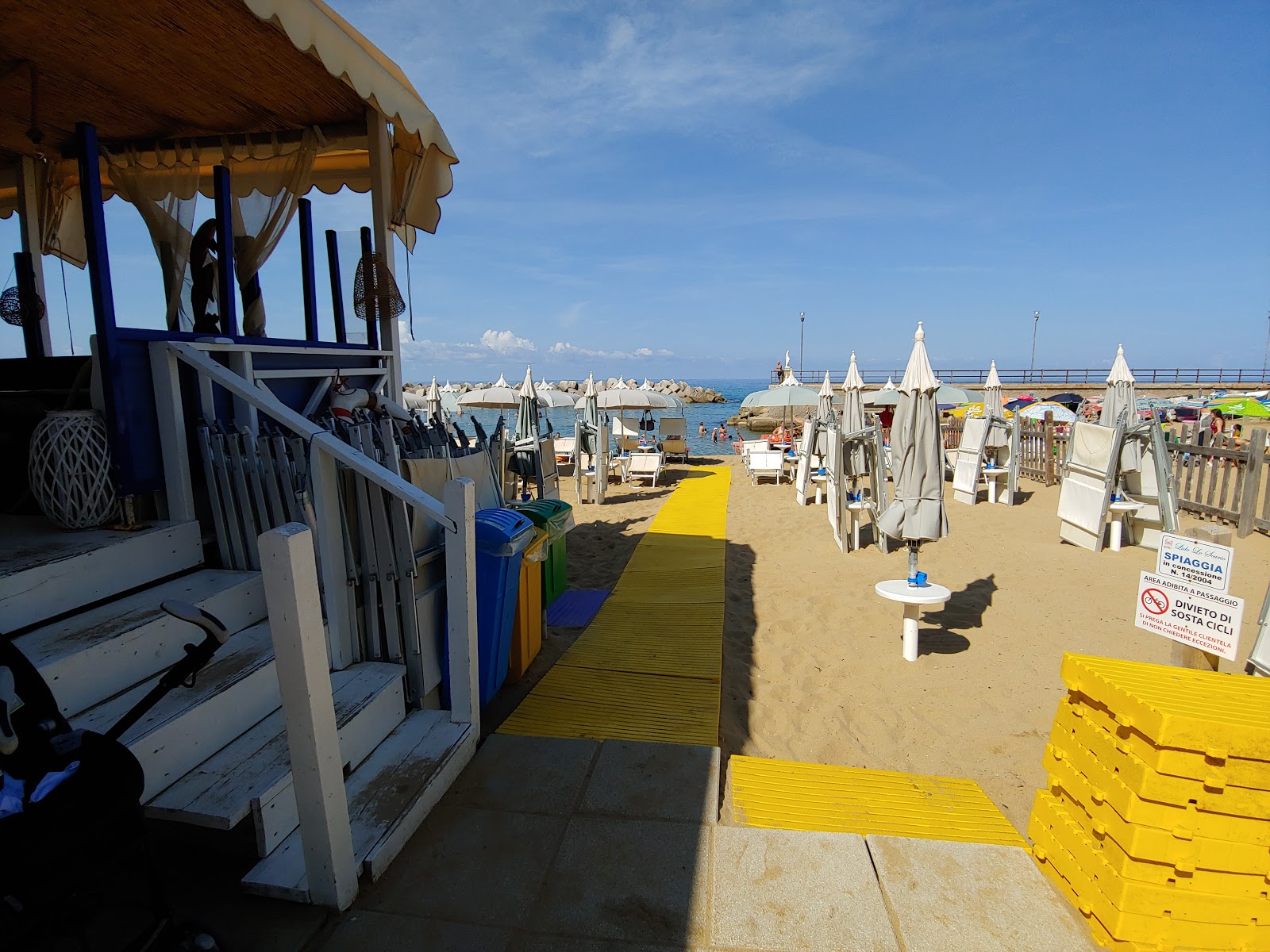Spiaggia dello Scario'in fotoğrafı plaj tatil beldesi alanı