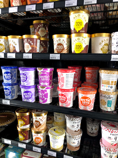 Health Food Store «Chicago Health Foods», reviews and photos, 22 W Maple St, Chicago, IL 60610, USA