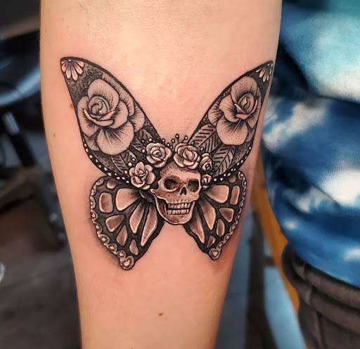 Explore just keep swimming tattoo ideas, creative tattoo ideas in Lockeford, available at Lucky You Tattoos Lockeford