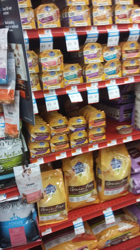 Pet Supply Store «Petco Animal Supplies», reviews and photos, 790 Waverly Rd, North Andover, MA 01845, USA