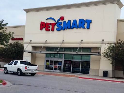 PetSmart, 1050 McKinley Pl Dr #30, San Marcos, TX 78666, USA, 