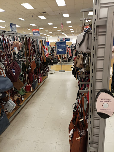 Department Store «Marshalls», reviews and photos, 8 Allstate Rd, Dorchester, MA 02125, USA