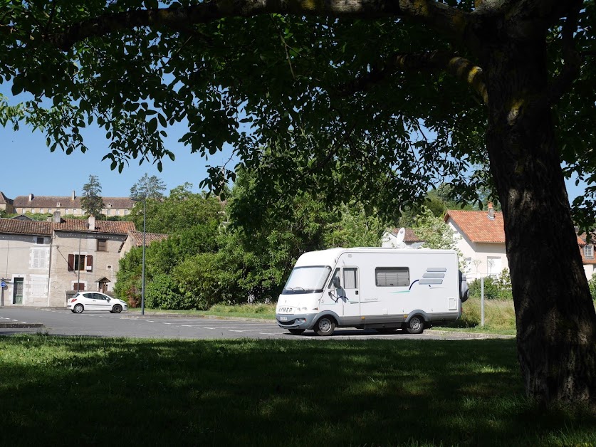 Aire camping car à Montmorillon (Vienne 86)