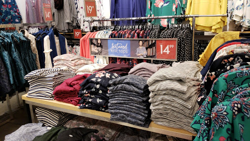 Clothing Store «Van Heusen», reviews and photos, 1 Outlet Blvd, Wrentham, MA 02093, USA