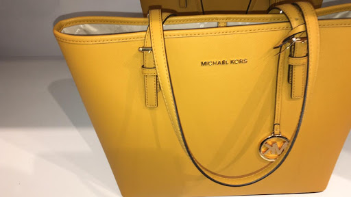 Fashion Accessories Store «Michael Kors», reviews and photos, 5220 Fashion Outlets Way #2120, Rosemont, IL 60018, USA