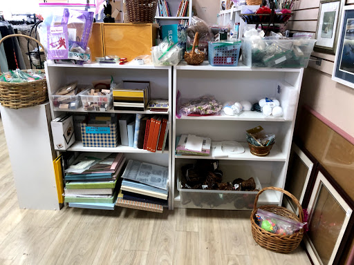 Thrift Store «Assistance League of East Valley Thrift Shop», reviews and photos, 2326 N Alma School Rd, Chandler, AZ 85224, USA