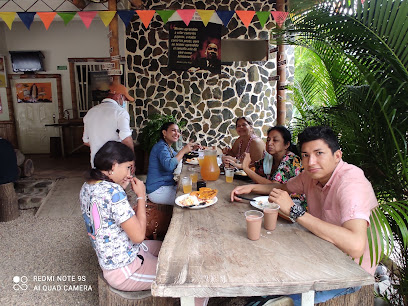 Restaurante Fogon Tipico Caracoly - Municipio de Ricaurte, Vía #Km 5, Nilo, Cundinamarca, Colombia