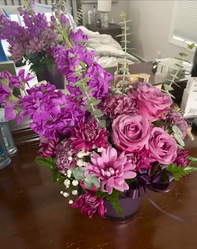 Florist «Levittown Florist & Flowers by Phil», reviews and photos, 2728 Hempstead Turnpike, Levittown, NY 11756, USA