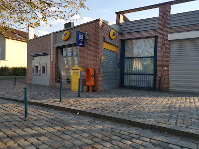 ATM La Poste à Mantes-la-Jolie