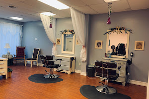 Miss Angie’s Queens & Kings Salon