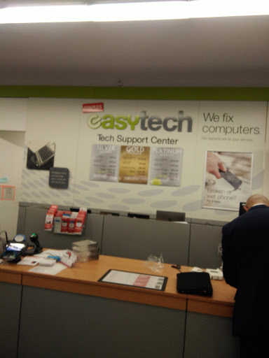 Office Supply Store «Staples», reviews and photos, 870 W Main Rd, Middletown, RI 02842, USA