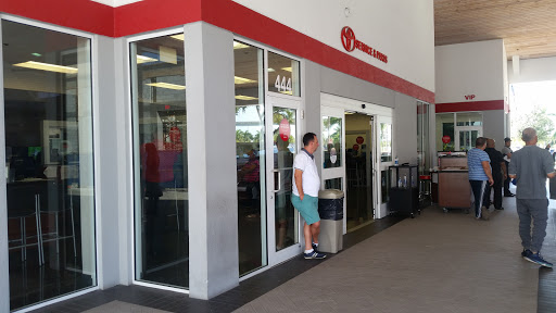 Toyota Dealer «Toyota of North Miami», reviews and photos, 16600 NW 2nd Ave, Miami, FL 33169, USA