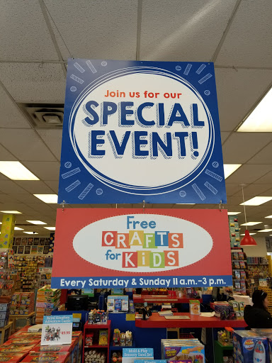 Educational Supply Store «Lakeshore Learning Store», reviews and photos, 2079 Hillside Avenue, New Hyde Park, NY 11040, USA