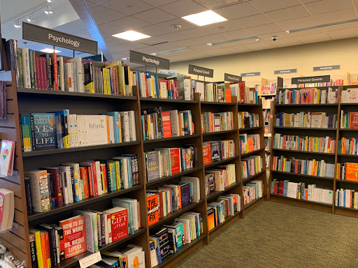 Book Store «Barnes & Noble Booksellers Fredericksburg/ Central Park», reviews and photos, 1220 Carl D. Silver Parkway, Fredericksburg, VA 22401, USA