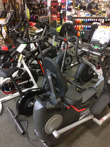 Sporting Goods Store «Play It Again Sports», reviews and photos, 1422 NW 9th St, Corvallis, OR 97330, USA