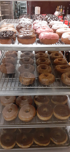 Donut Shop «Golden Donuts», reviews and photos, 8411 Elk Grove Florin Rd, Elk Grove, CA 95624, USA