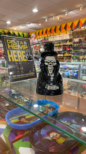 Tobacco Shop «The Pipe King Smoke Shop and Vape Store», reviews and photos, 303 N Mountain Ave, Upland, CA 91786, USA