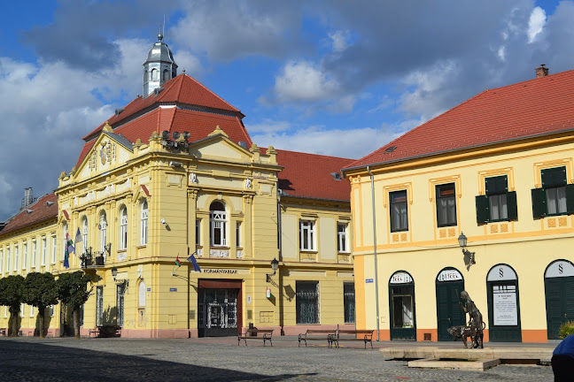 Belvárosi Kávéház és Vinotéka - Szigetvár