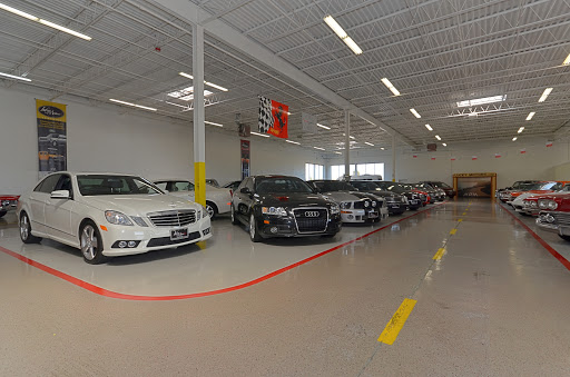 Used Car Dealer «Lucky Motors», reviews and photos, 817 Church Rd, Elmhurst, IL 60126, USA