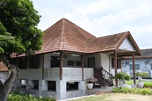 Rumah Kediaman Almarhum Sultan Azlan Shah image