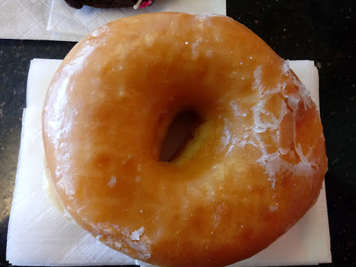 Donut Shop «Yum Yum Donuts», reviews and photos, 366 S Indian Hill Blvd, Claremont, CA 91711, USA